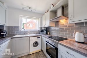 Photo 19- click for photo gallery